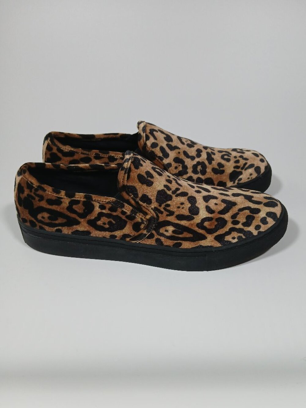 Steve Madden Ecentric Leopard Print Slip-On Sneakers Black Sole